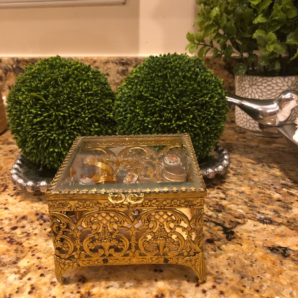 Beautiful Gold Colored Filagree Jewelry Box